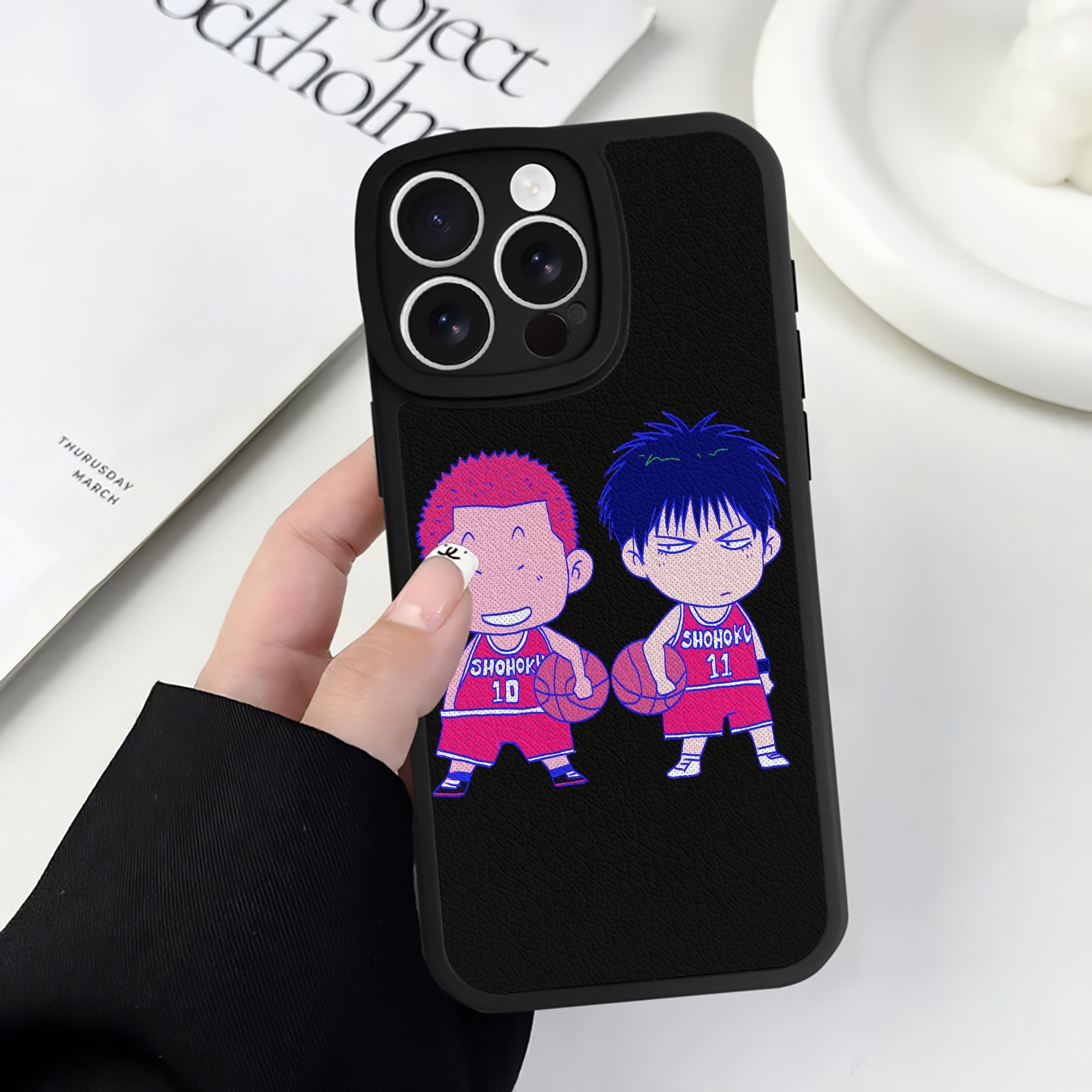 （画像用） SLAM DUNK／スラムダンク 【iPhone 16シリーズ対応】シリコンスマホケース（レザー調） 材質：シリコン
